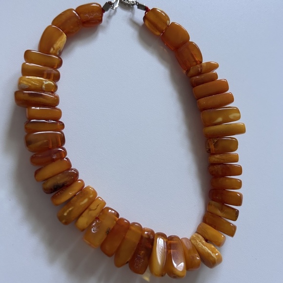 Solid 10K White Gold of Large Irregular Amber Necklace - Picture 2 of 3